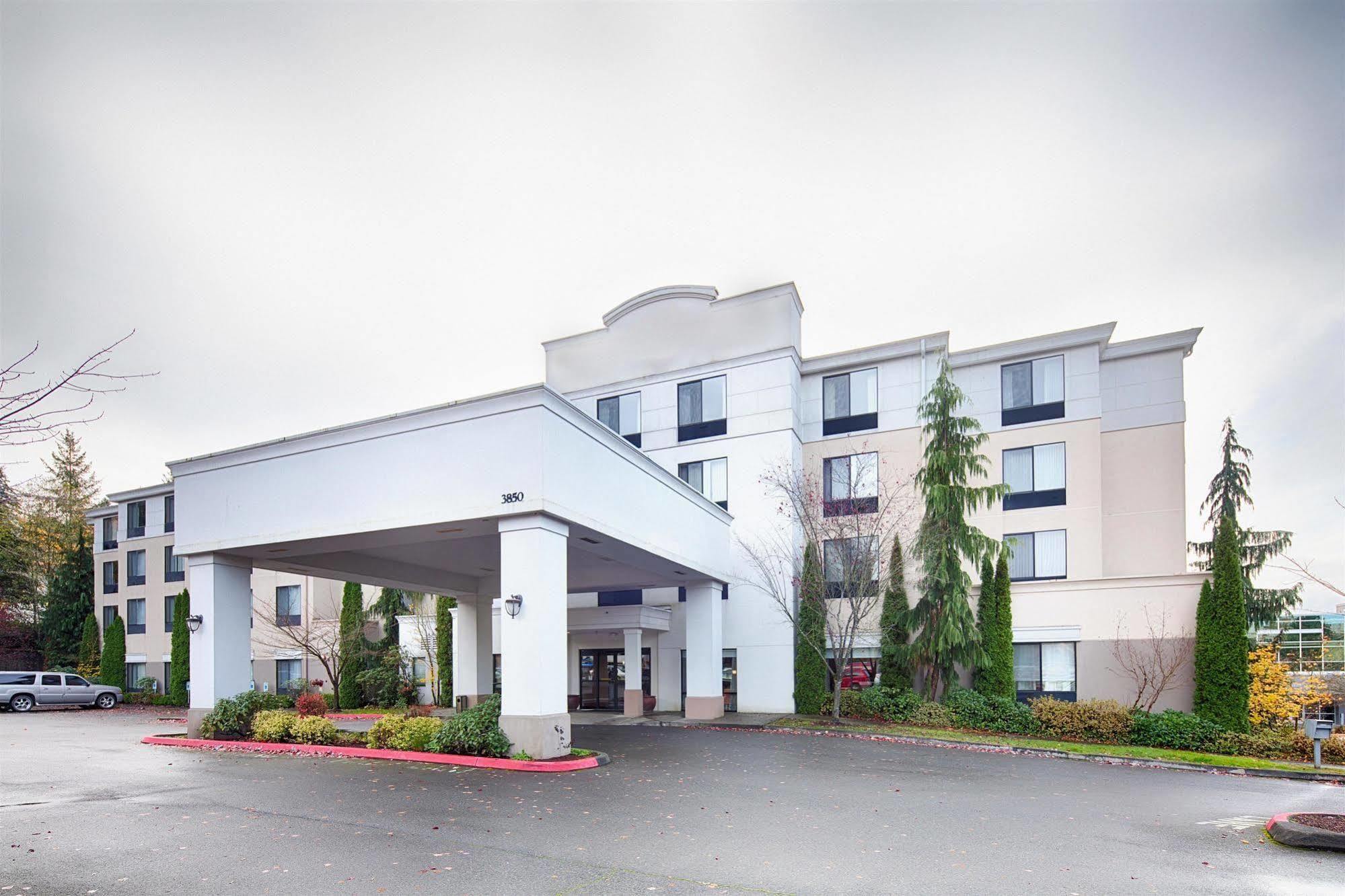 Holiday Inn & Suites Bothell An Ihg Hotel Exterior photo